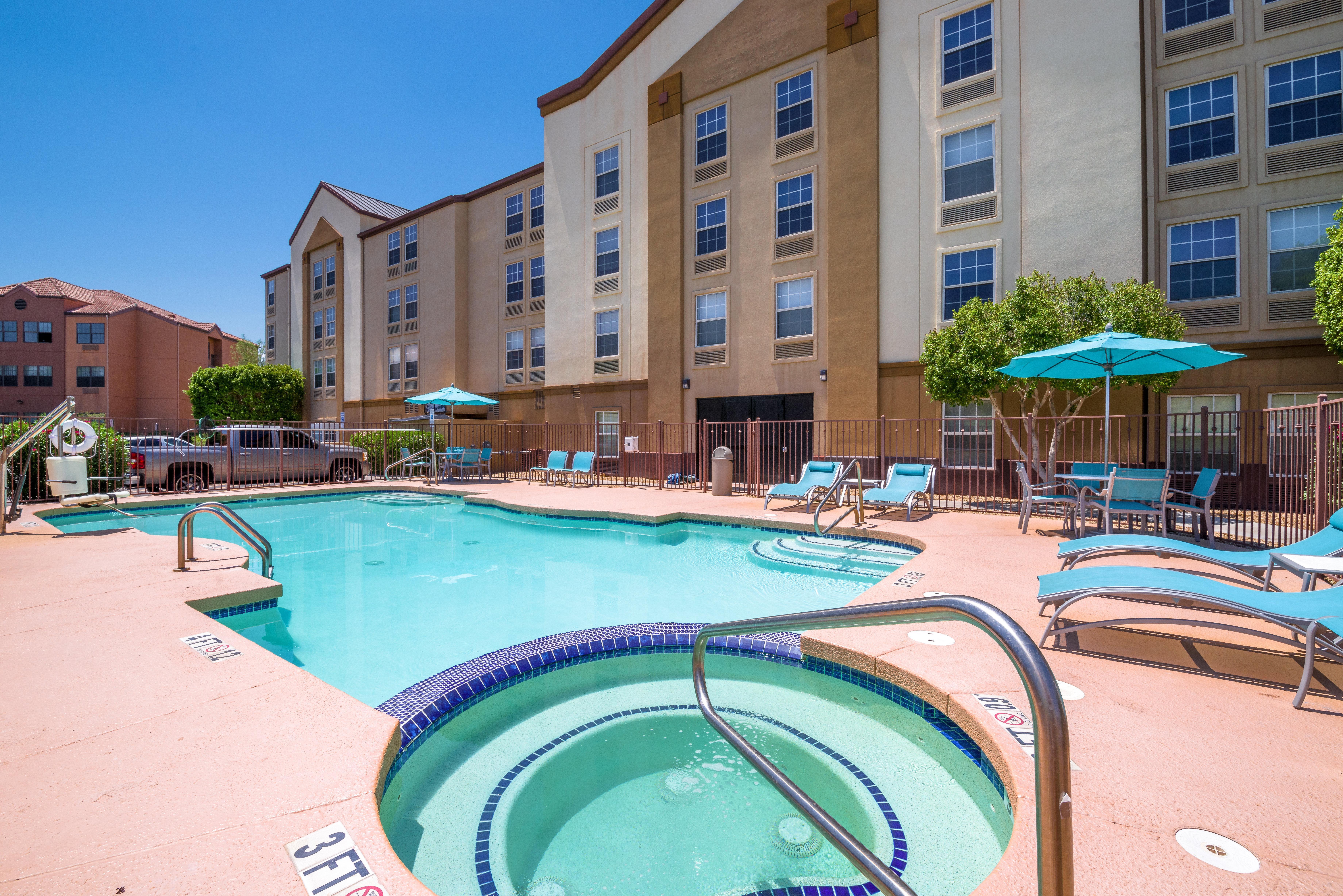 Holiday Inn Express Phoenix-Airport/University Drive By Ihg Esterno foto